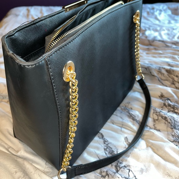 New With Tags Ardenes Purse! - Picture 3 of 3